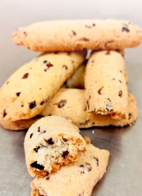 Biscotti grue e zafferano